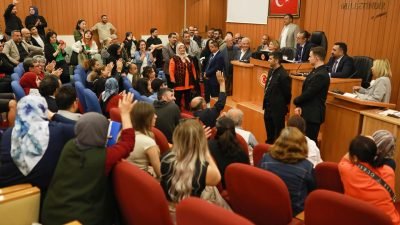 Etimesgut Belediye Başkanı Erdal Beşikçioğlu, her Salı düzenlenen Halk Günü