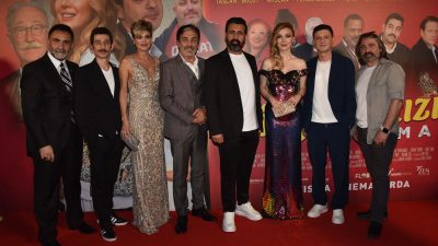 Yapımcılığını Zen Yapım İbrahim Akbaba’nın üstlendiği, senaryosunu Cavidan Balcı’nın kaleme