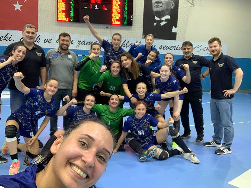 Hentbol Kadınlar Süper Lig play-off final serisi ilk maçında Yenimahalle