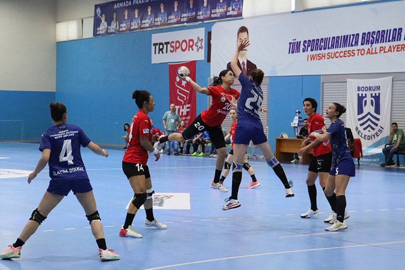 yenimahallenin-melekleri-seride-one-gecti