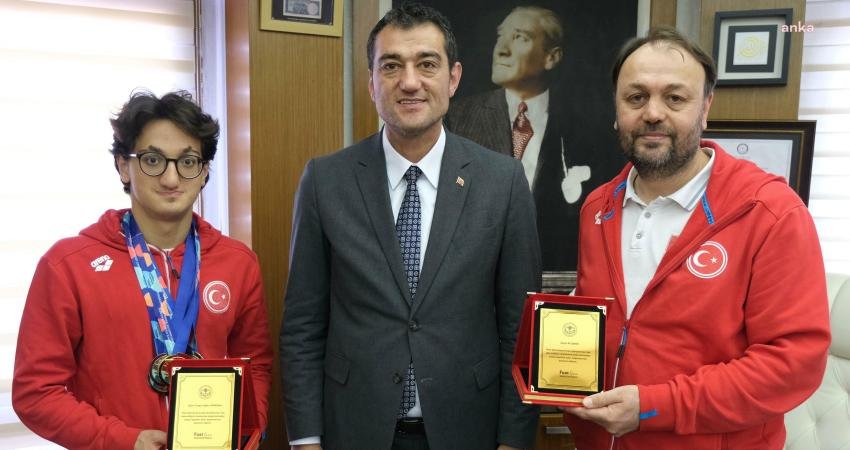 Portekiz'in Madeira kentinde düzenlenen Avrupa Para Yüzme Şampiyonası'nda dünya rekoru