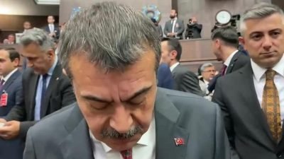 Milli Eğitim Bakanı Yusuf Tekin, özel sektör öğretmenlerinin TBMM’nin yanındaki