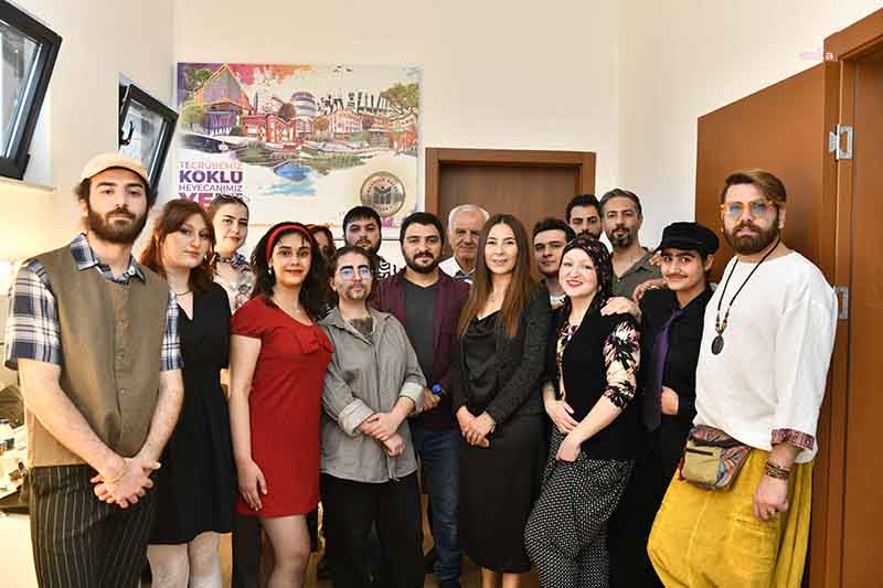 ankara-buyuksehir-belediyesinin-yenimahalle-genclik-merkezinden-seni-cok-seviyorum-oyunu