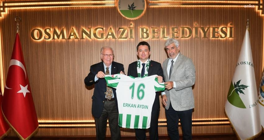 Bursaspor Başkanı Sinan Bür ve yönetim kurulu üyeleri, Osmangazi Belediye