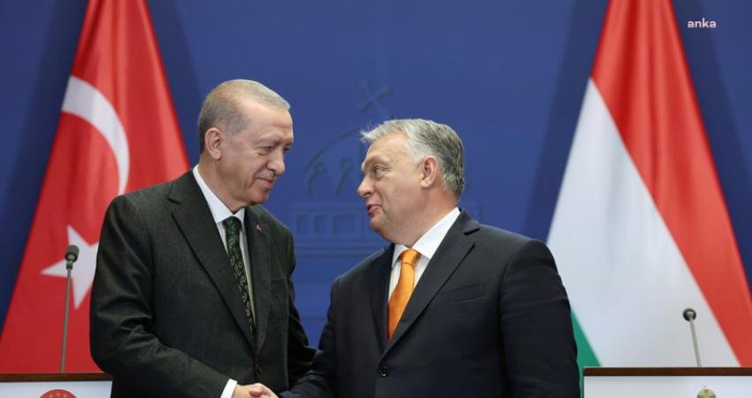 Cumhurbaşkanı Recep Tayyip Erdoğan, Macaristan Başbakanı Viktor Orban ile telefonda