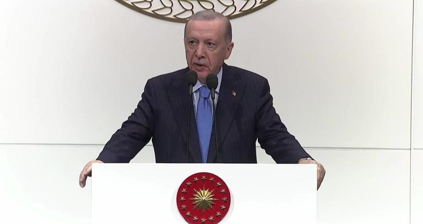 Cumhurbaşkanı Recep Tayyip Erdoğan,  ''Türkiye'yi darbe anayasasından kurtarmak bizim