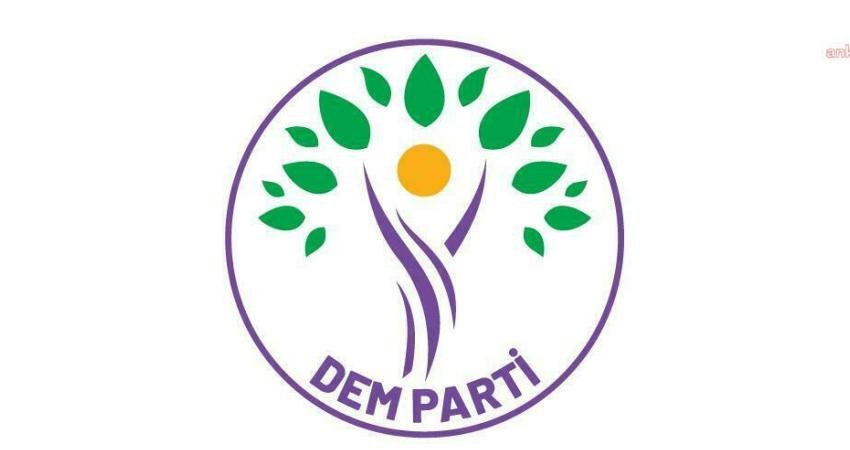 DEM Parti Eş Genel Başkanları Tülay Hatimoğulları ve Tuncer Bakırhan,