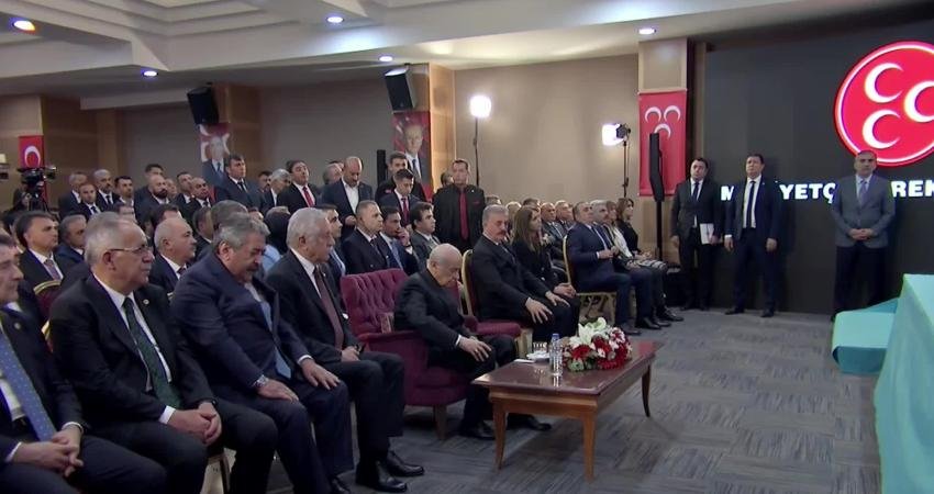 MHP Genel Başkanı Devlet Bahçeli, partisinin belediye başkanları toplantısında; "Hiç