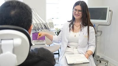 Sağlıklı dişler için dişlerin şekli kadar rengi de çok önemli.