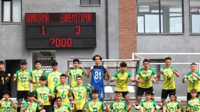 Edremitspor U-15 takımı, Balıkesir İl Şampiyonu olarak, mayısta Çanakkale’de düzenlenecek
