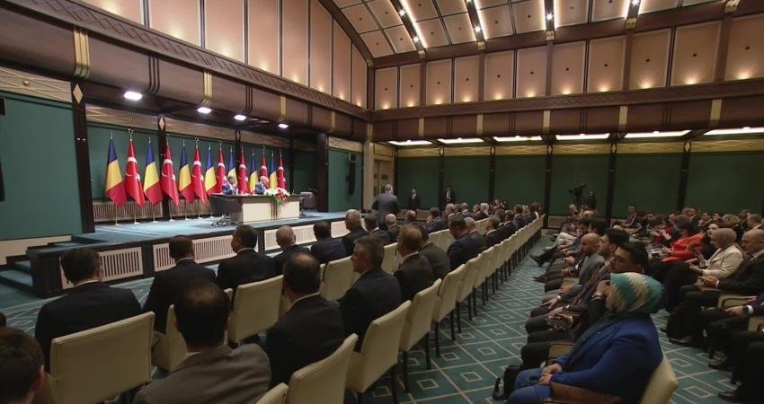 Cumhurbaşkanı Recep Tayyip Erdoğan, Romanya Başbakanı Marcel Ciolacu ile yaptığı