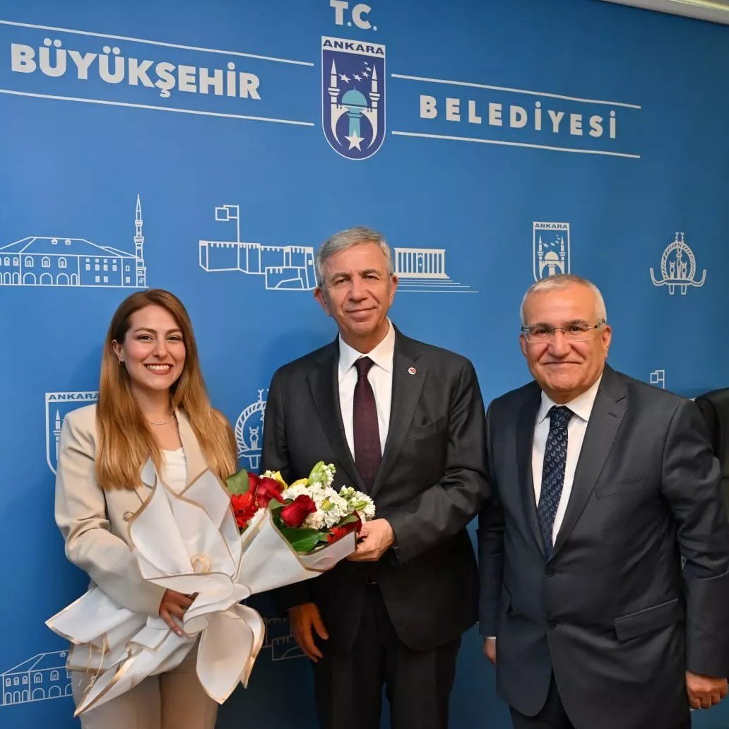kirsehirliler-vakfi-ankara-buyuksehir-belediye-baskani-mansur-yavasi-ziyaret-etti