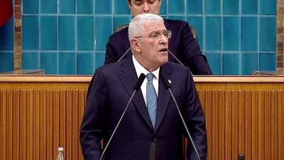 İYİ Parti Genel Başkanı Müsavat Dervişoğlu, partinin kurucu iradesinin 'tek