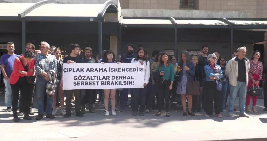 İzmir’de Van protestolarına katıldığı gerekçesiyle bu sabah gözaltına alınan 16