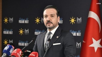 İYİ Parti Ankara Milletvekili Kürşad Zorlu, çıraklık ve stajda geçirdikleri