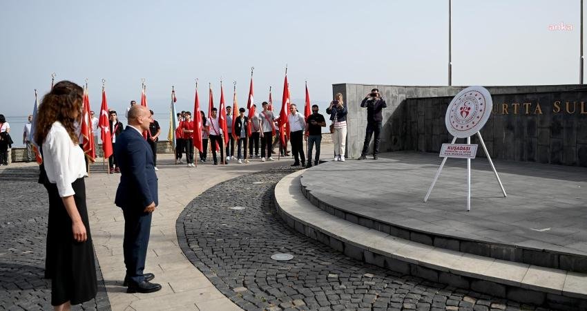 Kuşadası’nda 19 Mayıs Coşkuyla Kutlandı Aydın Kuşadası’nda 19 Mayıs Atatürk’ü Anma Gençlik ve Spor Bayramı