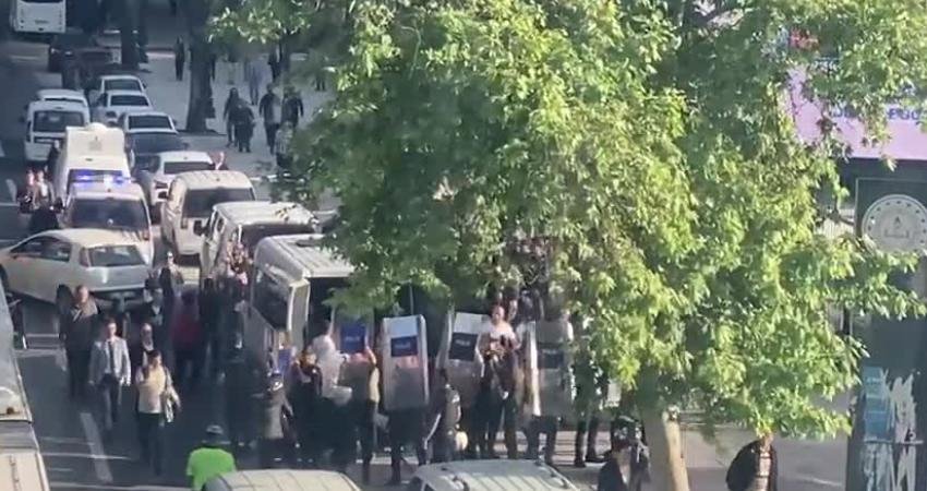 Özel Sektör Öğretmenler Sendikası, bugün Milli Eğitim Bakanlığı önünde oturma