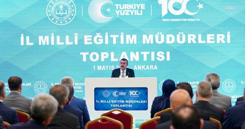 Milli Eğitim Bakanı Yusuf Tekin, bakan yardımcıları ve genel müdürlerin