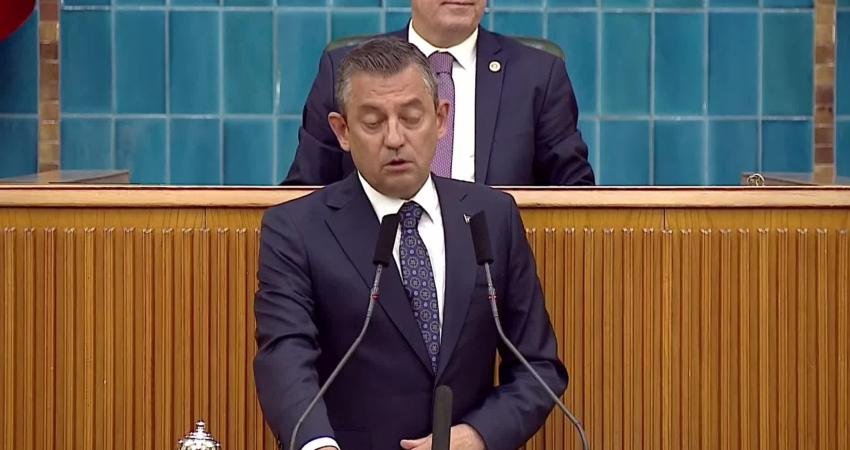 CHP Genel Başkanı Özgür Özel, MHP Genel Başkanı Devlet Bahçeli ile