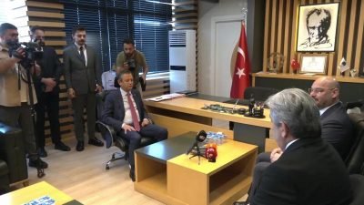 CHP Genel Başkanı Özgür Özel, Atakum Belediyesi’nde; “İlk adımın şehri