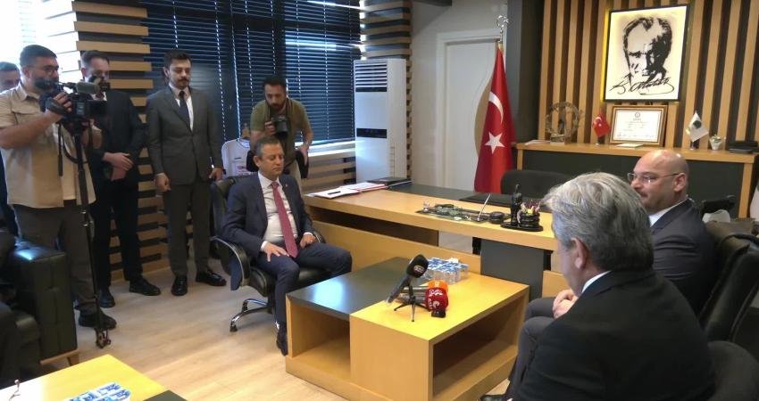 CHP Genel Başkanı Özgür Özel, Atakum Belediyesi’nde; “İlk adımın şehri