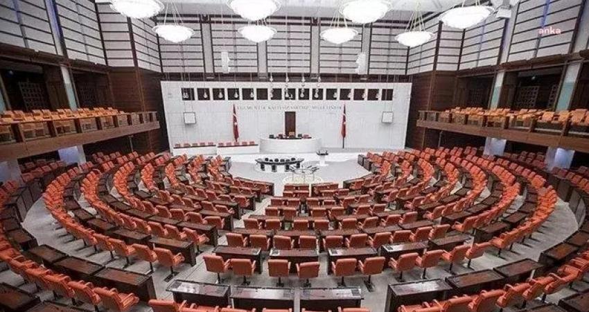 TBMM Genel Kurulu'nda, AKP grubunun önerisiyle Dışişleri Teşkilatını Güçlendirme Vakfı