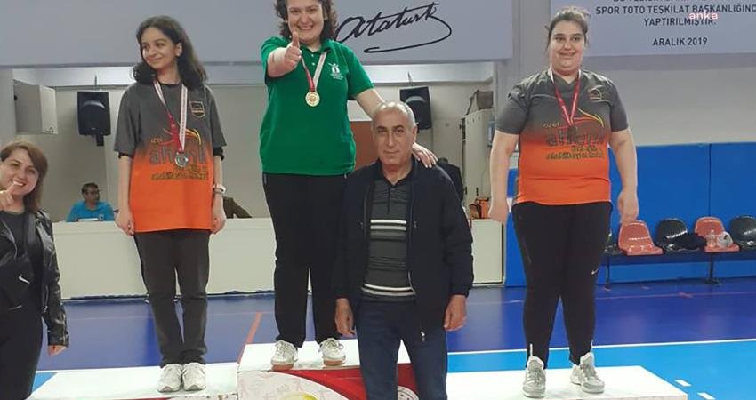 Tepebaşı Gençlik ve Spor Kulübü bünyesinde spor yapan özel bireyler, Özel