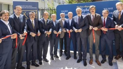 Yıldız Holding İslam Eserleri Koleksiyonu’nda yer alan nadide hüsn-i hat