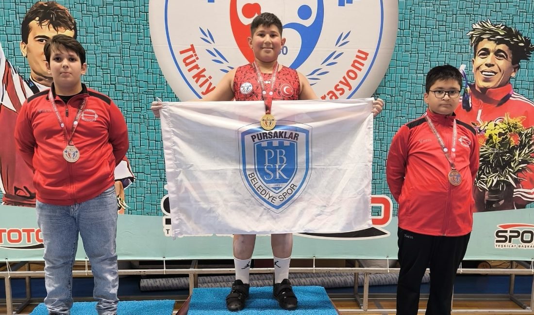 Pursaklar Belediye Spor Kulübü sporcularından Hüseyin Bora Özdemir, Minikler U15