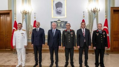 İstanbul Valisi Davut Gül’ün ev sahipliğinde Kurban Bayramı bayramlaşma töreni
