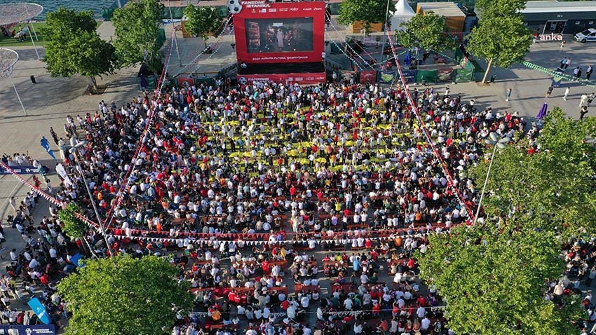 İstanbul Büyükşehir Belediyesi (İBB) Kültür A.Ş., Festival Park Kadıköy’de futbolseverlere