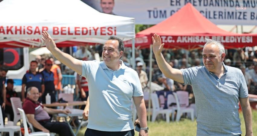 Ali İhsan Batmaz, 565. Akhisar Çağlak Güreşleri’nin finalinde rakibi Feyzullah