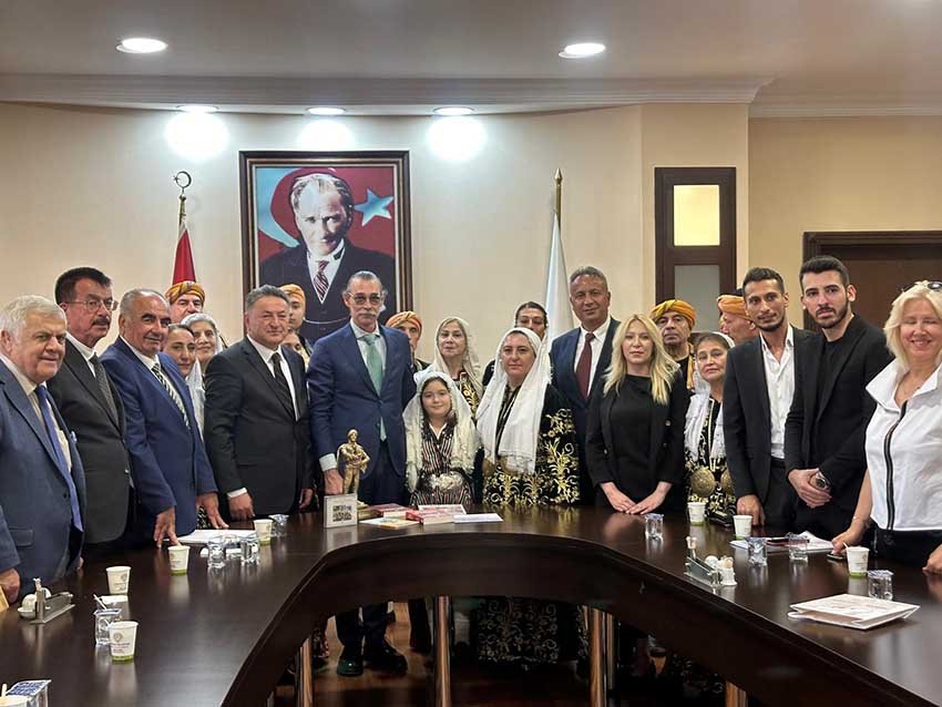 ankara-kulubu-dernegi-genel-baskani-ozaslandan-besikciogluna-hayirli-olsun-ziyareti
