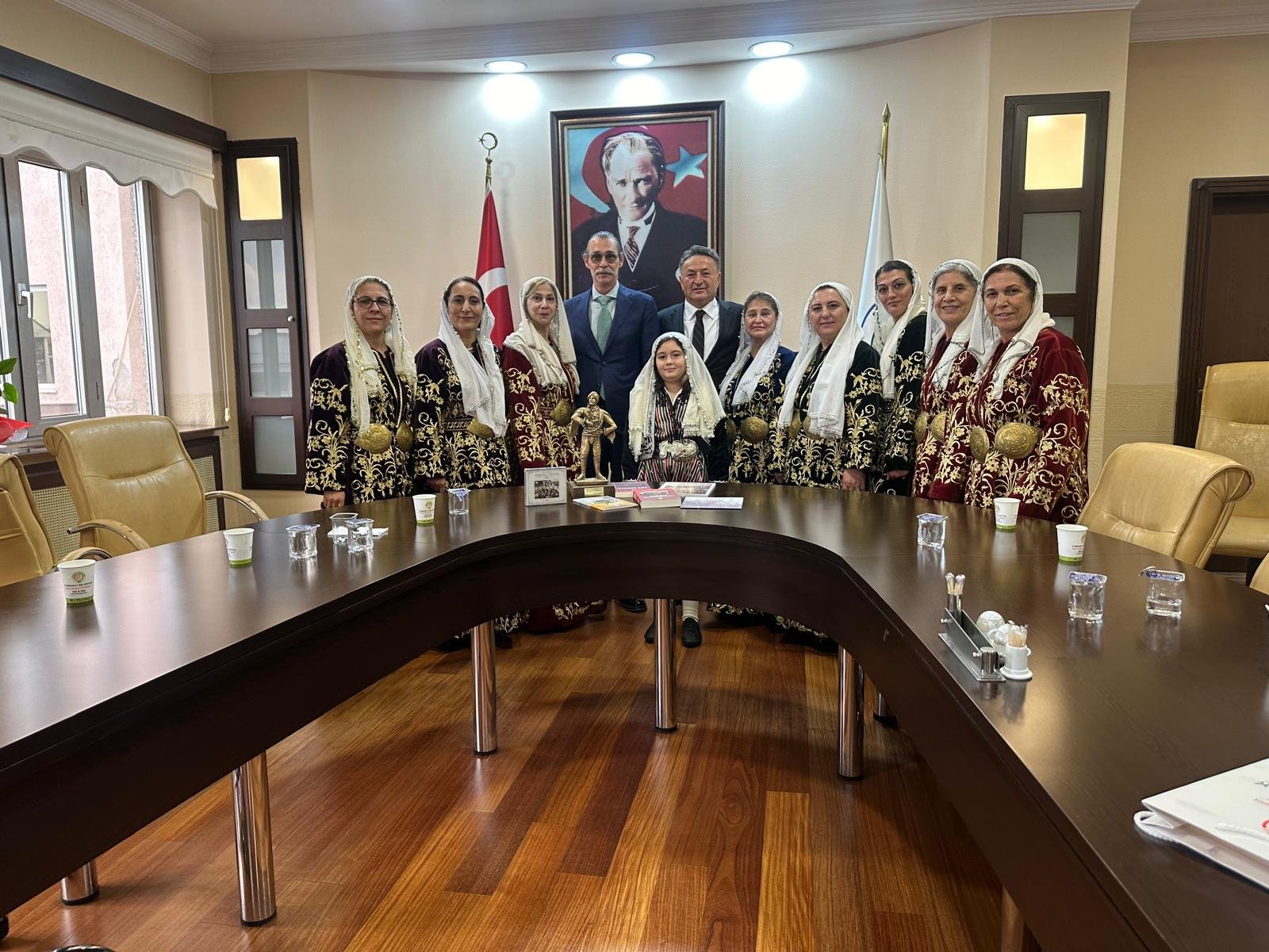 ankara-kulubu-dernegi-genel-baskani-ozaslandan-besikciogluna-hayirli-olsun-ziyareti