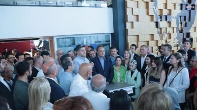 Ataşehir Belediye Başkanı Onursal Adıgüzel, Kurban Bayramı dolayısıyla önce CHP