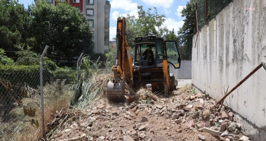 Vatandaşlardan gelen yoğun taleplerin ardından Ataşehir Deresi üzerine yaya köprüsü