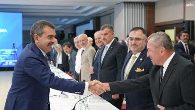 Milli Eğitim Bakanı Yusuf Tekin, eğitim politikaları konusunda görüş alışverişinde