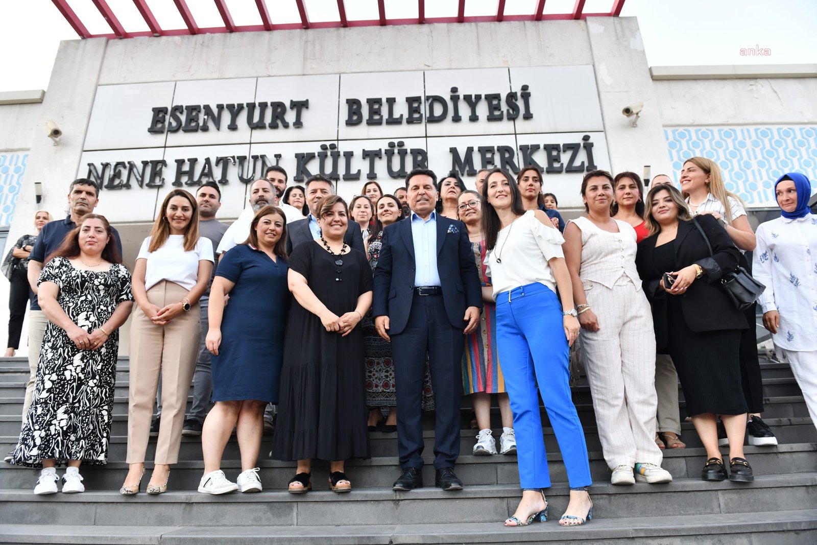 esenyurt-belediye-baskani-ozer-kadin-temsilinde-adaletsizligi-gidermemiz-lazim