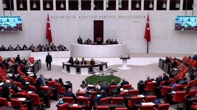 DEM Parti Diyarbakır Milletvekili Cengiz Çandar, Diyarbakır ve Mardin'de çıkan