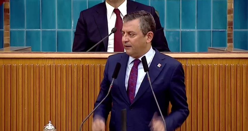 CHP Genel Başkanı Özgür Özel, partisinin grup toplantısında, “Bir tek