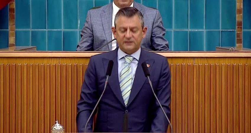  CHP Genel Başkanı Özgür Özel, Hazine ve Maliye Bakanı Mehmet