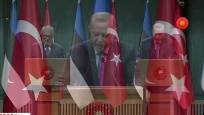 Cumhurbaşkanı Recep Tayyip Erdoğan, Estonya Cumhurbaşkanı Alar Karisi ile birlikte düzenlenen ortak