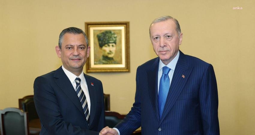 Cumhurbaşkanı Recep Tayyip Erdoğan'ın CHP Genel Merkezi'ne iadei ziyaretinde CHP