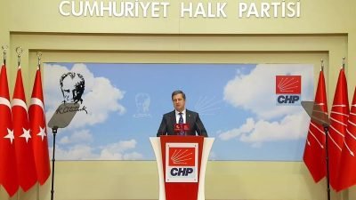 CHP Sözcüsü Deniz Yücel, "Sayın Ömer Çelik açıklamasında bazı belediyelerle ilgili