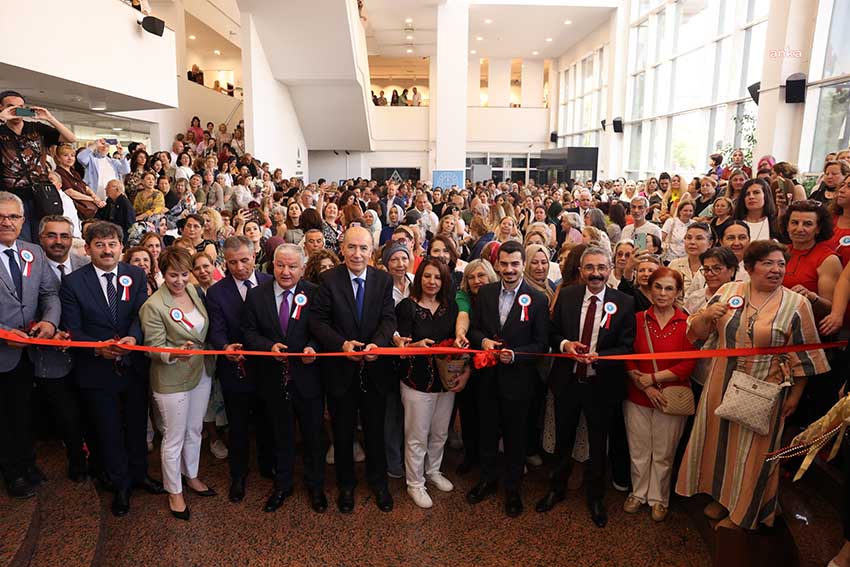 Çankaya’da 7’den 77’ye Sanatsal Yolculuk Çankaya Halk Eğitim Merkezi kursiyerlerinin bir yılın sonunda hazırladıkları, '7’den