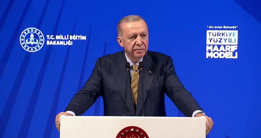 Cumhurbaşkanı Recep Tayyip Erdoğan, Türkiye Yüzyılı Maarif Modeli Tanıtım Programı'nda;