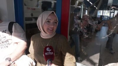 İstanbul Esenler'deki otogarıda arife günü yoğunluk yaşandı.  Vatandaşlar seferlerdeki