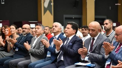 Esenyurt Kent Konseyi Seçimli Genel Kurulu’nda konuşan Belediye Başkanı Ahmet