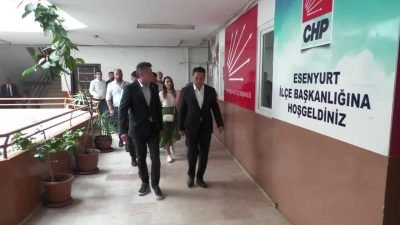 Esenyurt Belediye Başkanı Ahmet Özer, ilçedeki siyasi partilerle ve derneklerle
