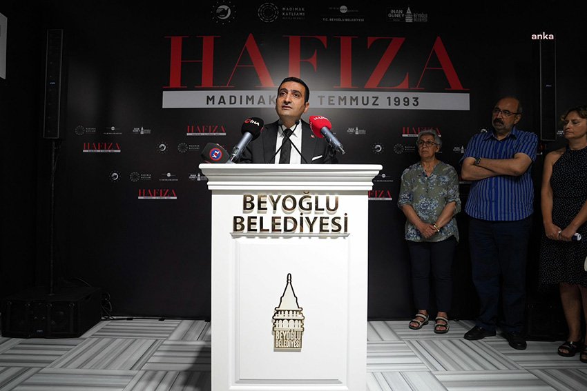 sivas-katliamini-anlatan-hafiza-sergisi-beyoglunda-acildi